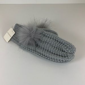 NWT Primark Gray Mittens with Faux Fur PomPom